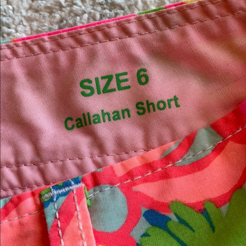 Shorts - Picture 3 of 5